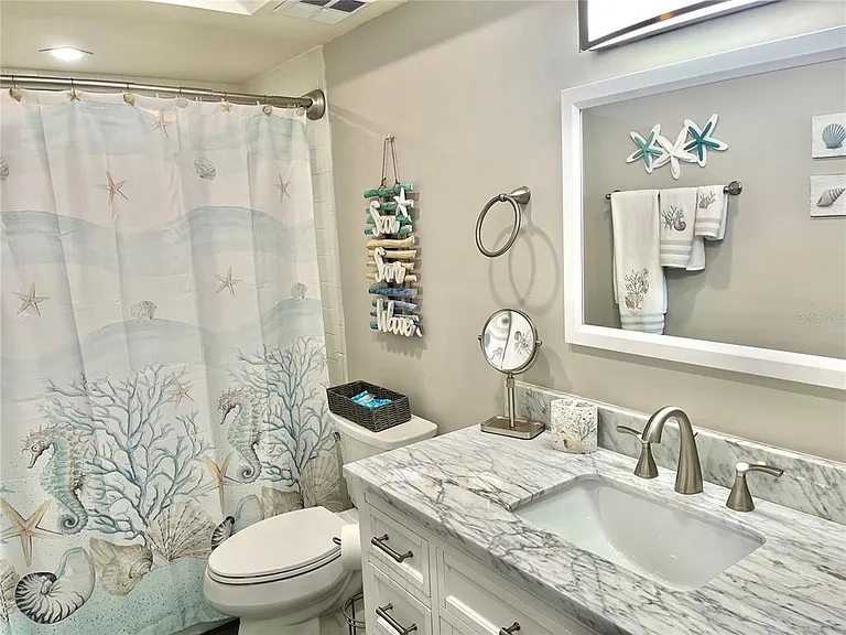 4550 Cove Cir #804 — Photo 16