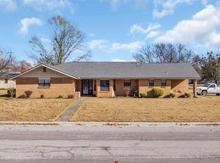 106 S 8th St, Davis, OK 73030