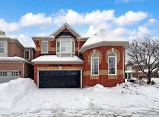 107 Gladys Clarkson Dr, Whitchurch Stouffville, ON L4A0R3
