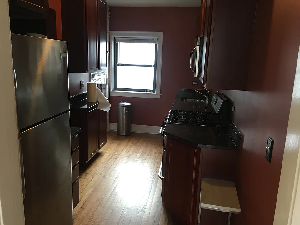906 S Elmwood Ave #1S
