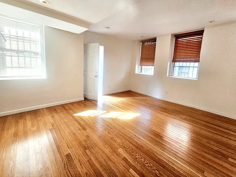 108 Myrtle St #11 — Photo 9