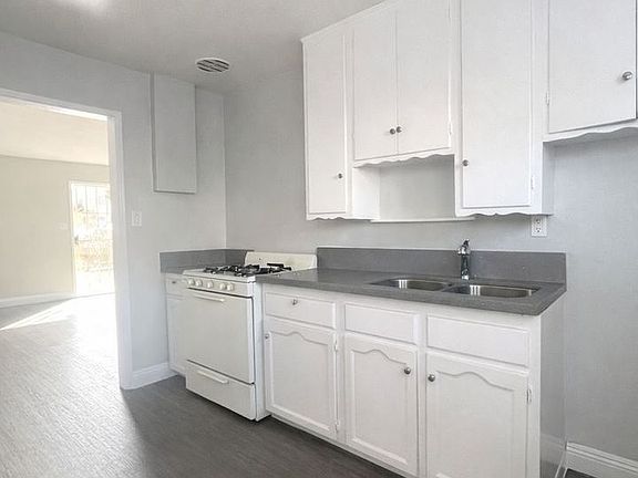 5th image of 445 W 15th St APT 8