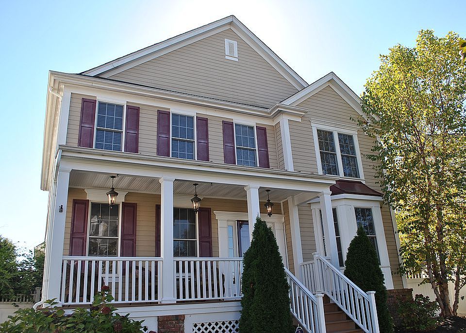 216 Garden Place