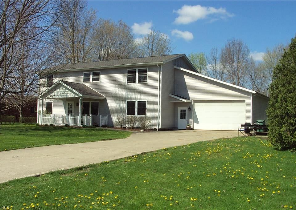 1st image of 16246 Paulette Dr