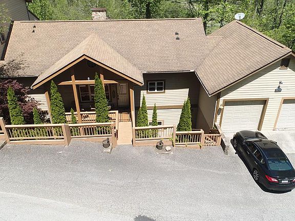 2nd image of 76 Sawgrass Dr #4