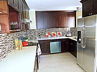 33365 University Dr, Union City, CA 94587