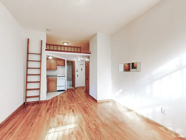 489 Columbus Ave #5D — Photo 5