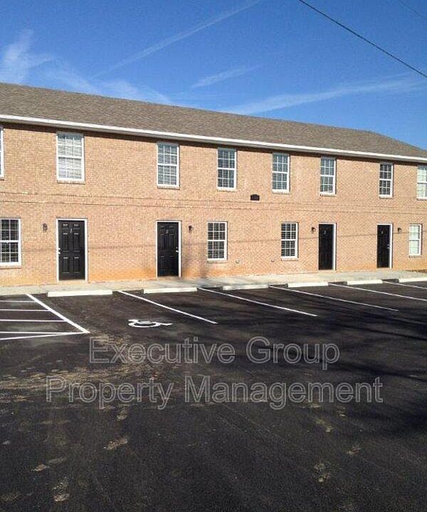 1st image of 445-2 W Vine St