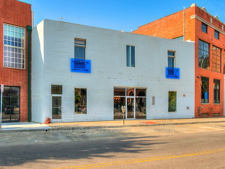 222 E Main St #B — Photo 24