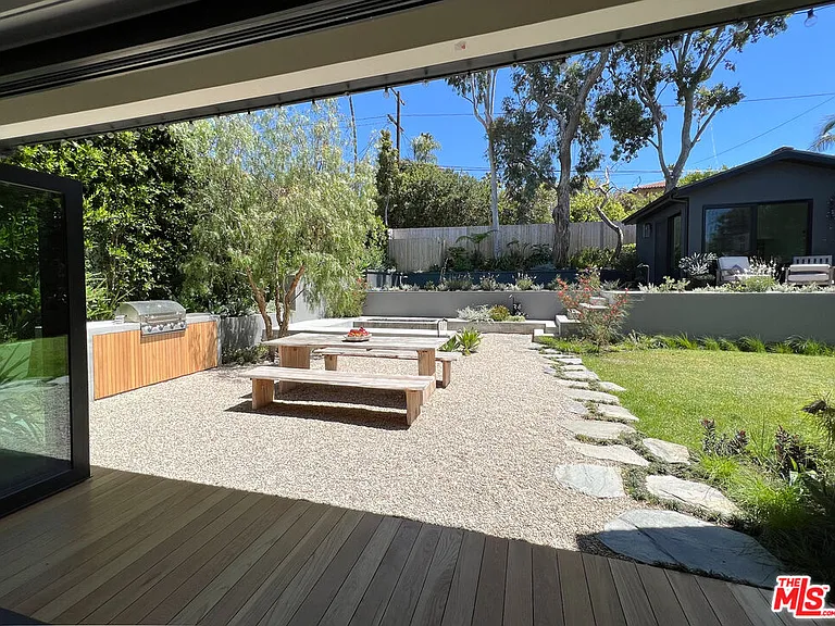 3544 Ocean View Ave — Photo 24