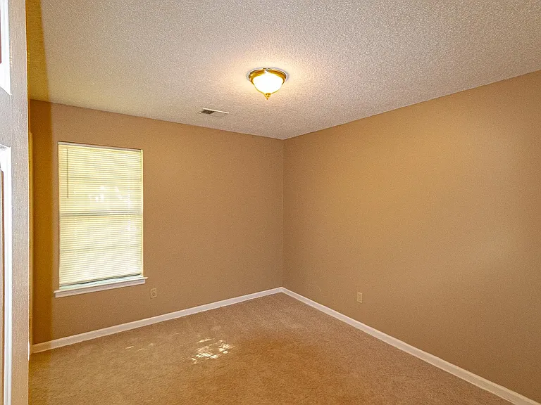 2799 Maryland Cir E — Photo 15