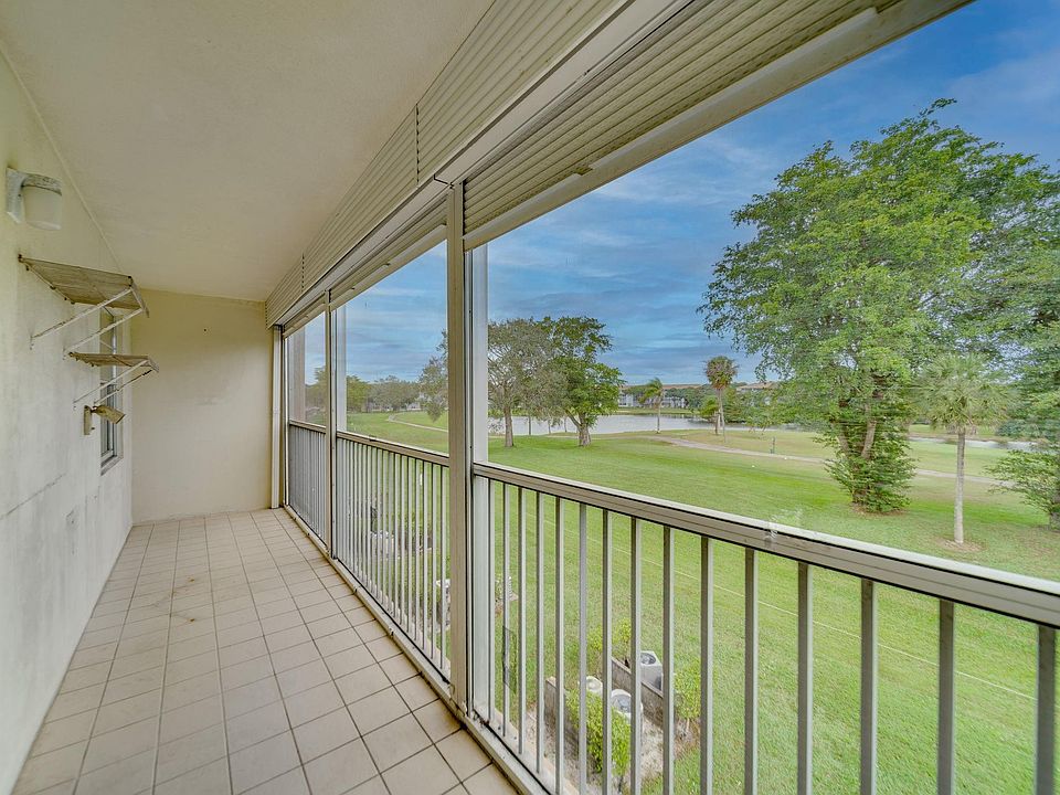 1st image of 551 SW 135th Avenue #306B