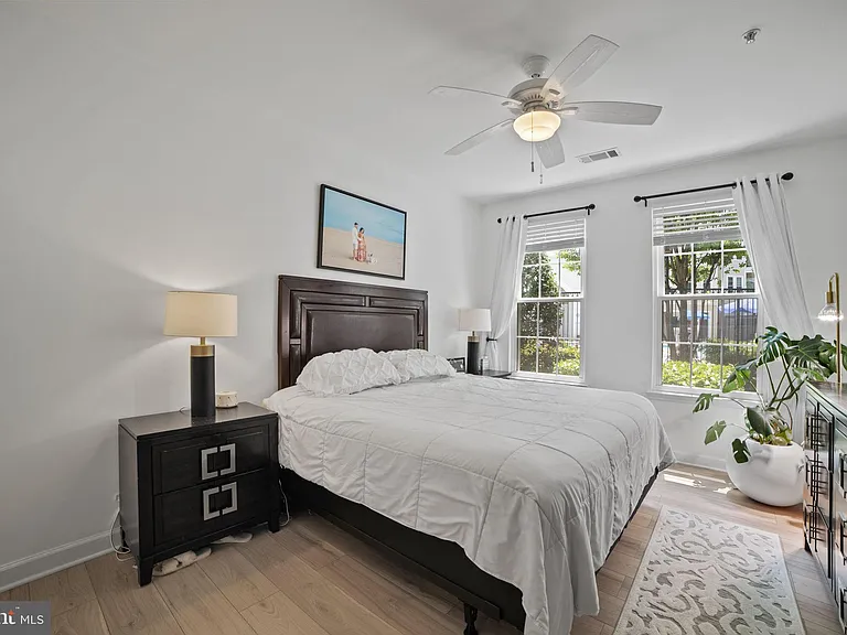 2055 26th St S #5-B06 — Photo 14
