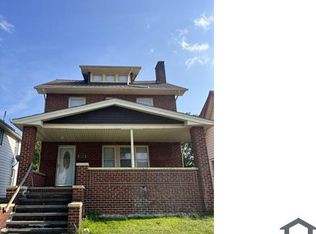 12900 Thornhurst Ave, Garfield Heights, OH 44105