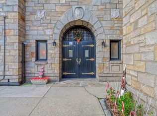 77-16 Austin St APT 2M, Forest Hills, NY 11375