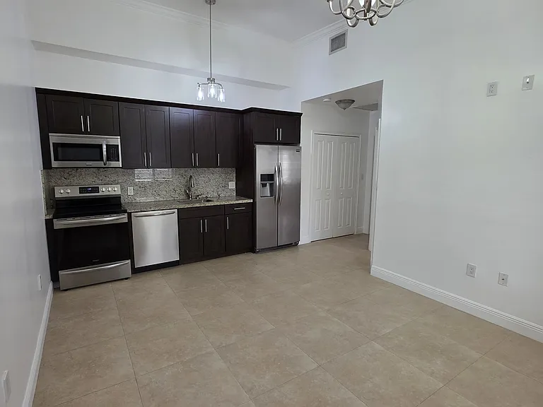 2268 SW 8th St #1 — Photo 5