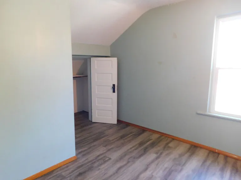 113 S Oak St — Photo 13