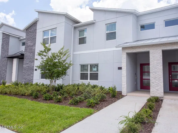 640 Pebble Beach Dr, Davenport, FL 33896