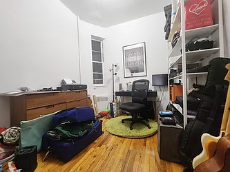 Rented by RELEASE NY