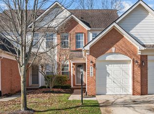 8780 Ironwood Dr, Belleville, MI