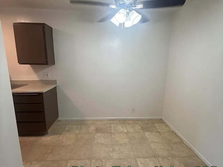 5002 Hunter Ave #8 — Photo 3