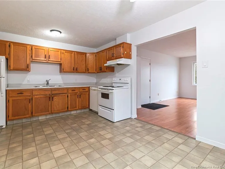 67 Vail St #6 — Photo 2