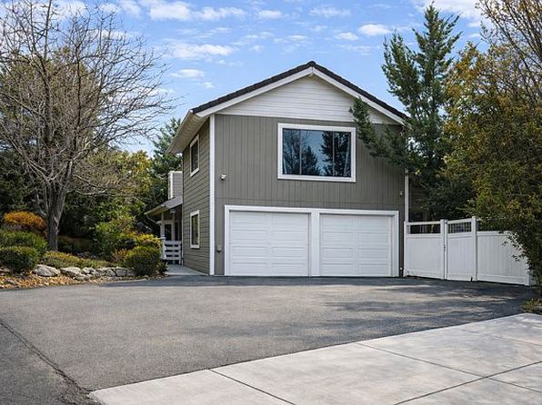 2555 Camelot Way