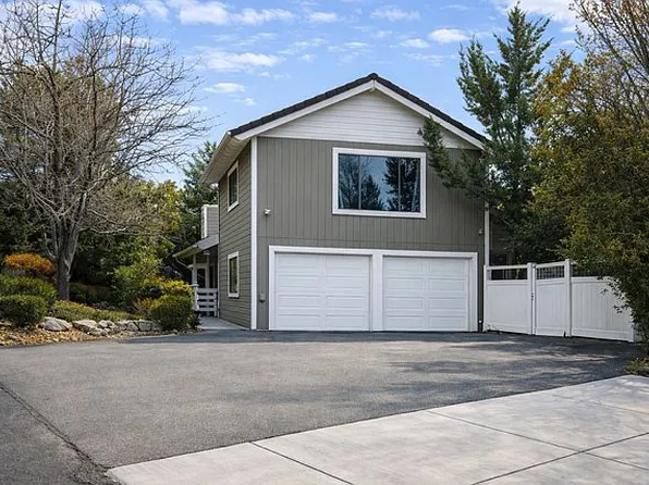 2555 Camelot Way, Reno, NV 89509