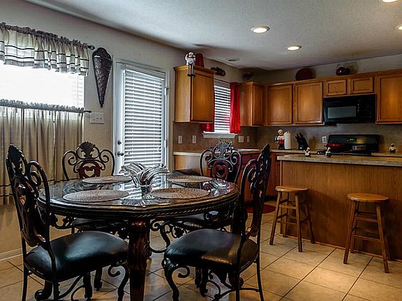 5th image of 2022 Diamond Crest Dr