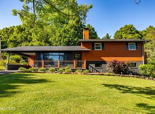 2837 Rambling Rd, Maryville, TN 37801
