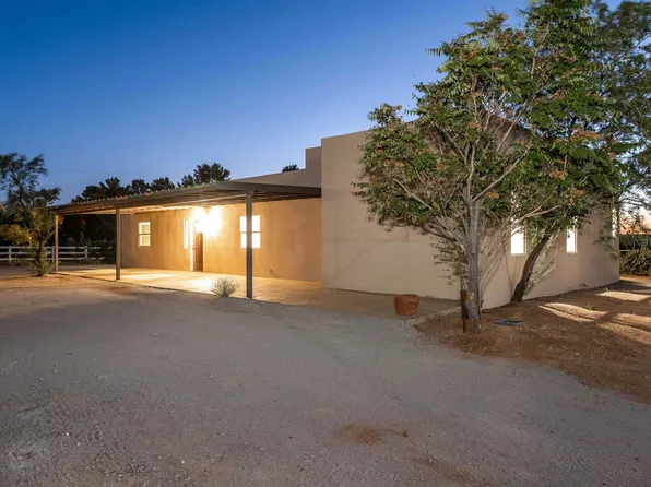 6715 Fox Rd, Las Cruces, NM 88012