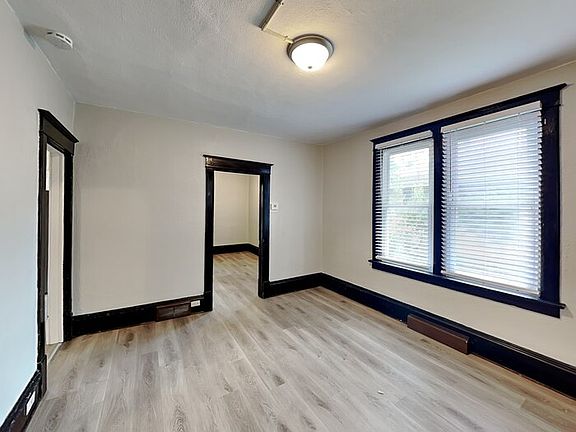 3rd image of 3535 2nd St NE