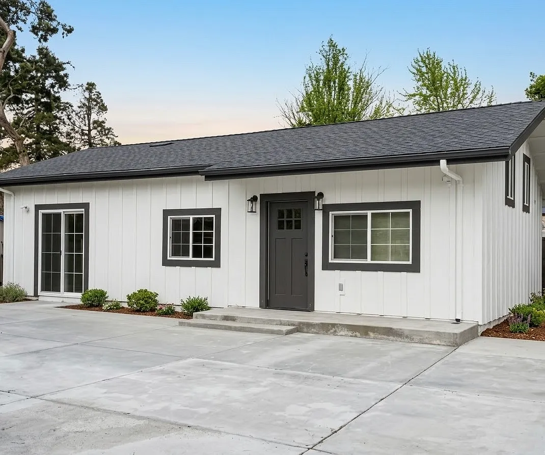 4565 Santee Rd — Photo 1