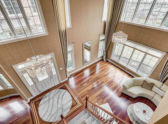 3rd image of 167 Annalisa Ct