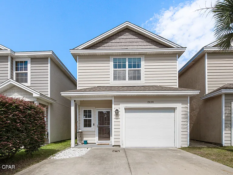 2428 Causeway Manor Ct — Photo 1