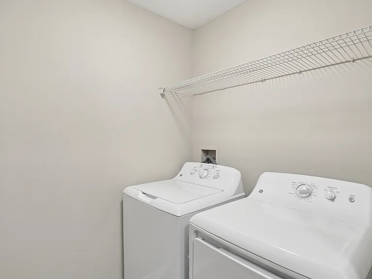 ReNew Sugar Hill — Photo 10