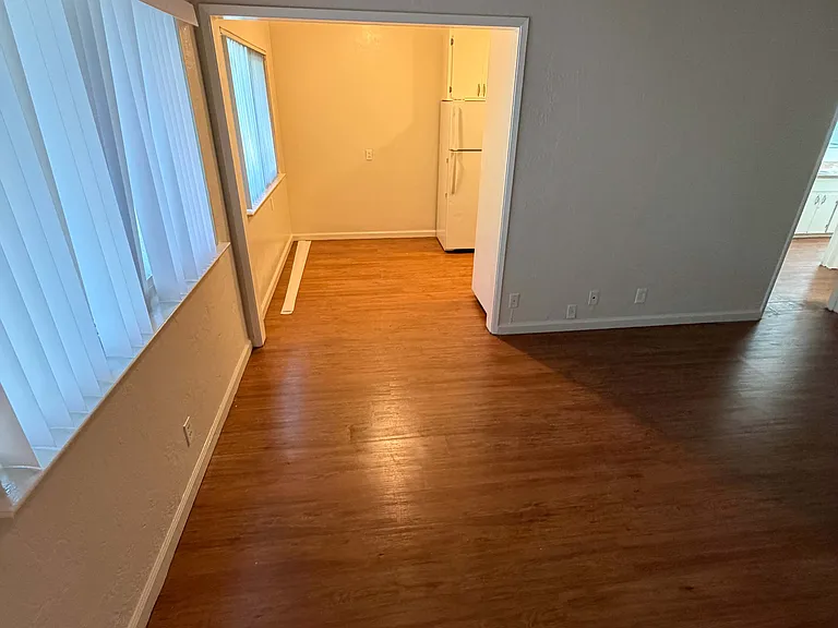 Country Garden Apartments — Photo 6