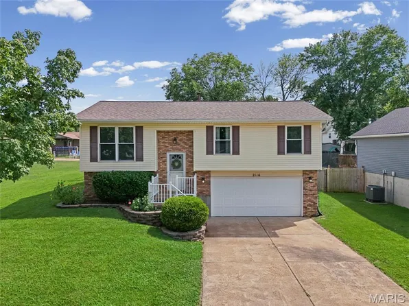 2116 Westmoreland Dr, Imperial, MO 63052