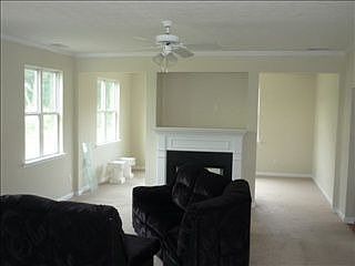3rd image of 1903 Crescent Moon Dr NE