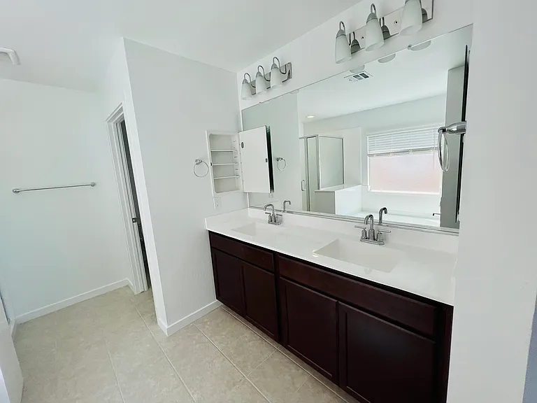 6038 W Hartford Ct — Photo 25