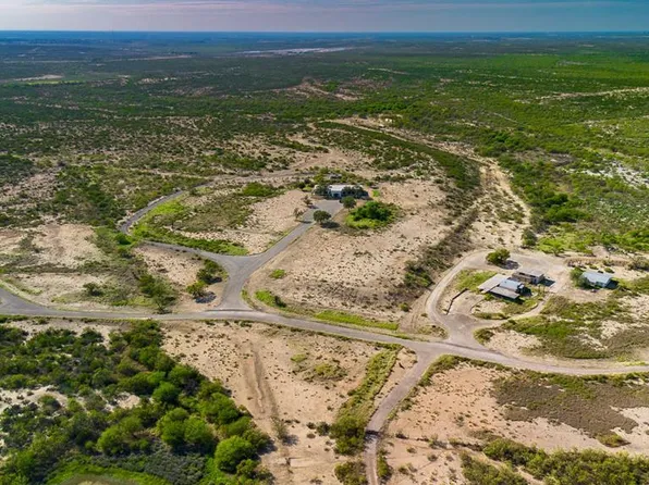 2476 N Anejo, Eagle Pass, TX 78852