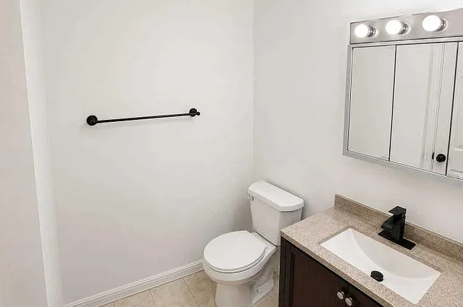 182 Waters Edge Dr #301 — Photo 14