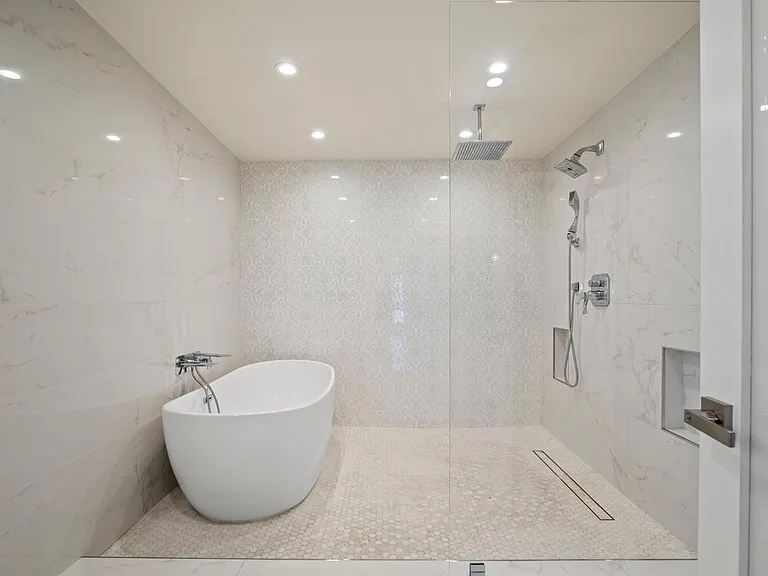 1210 Swarthmore Dr — Photo 35
