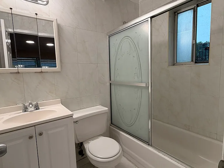 7630 Grand Central Pkwy #2 — Photo 14