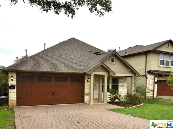 322 Parkside Dr, San Marcos, TX 78666