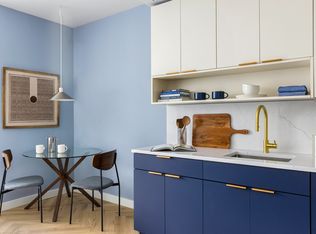 980 6th Ave #404, New York, NY 10018
