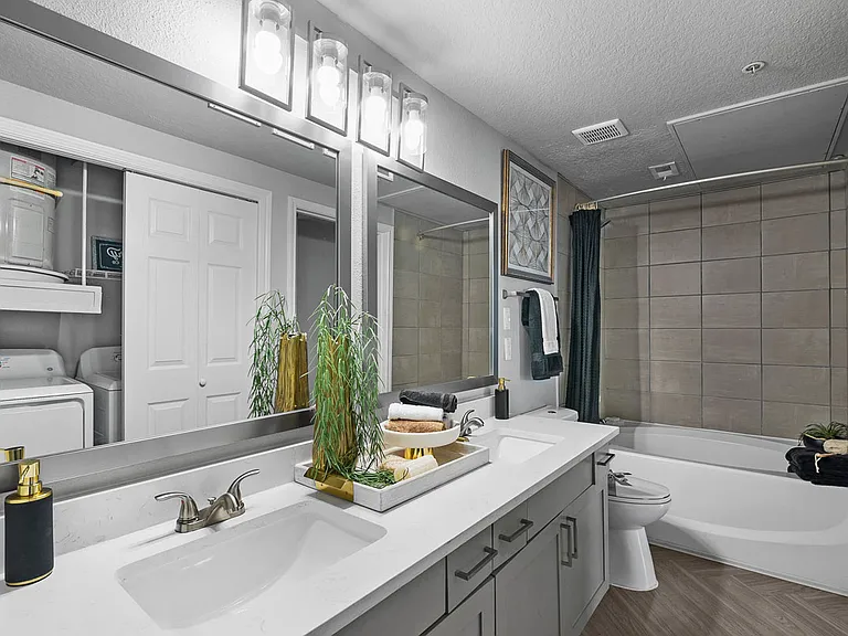 Weston at Copperfield — Photo 10