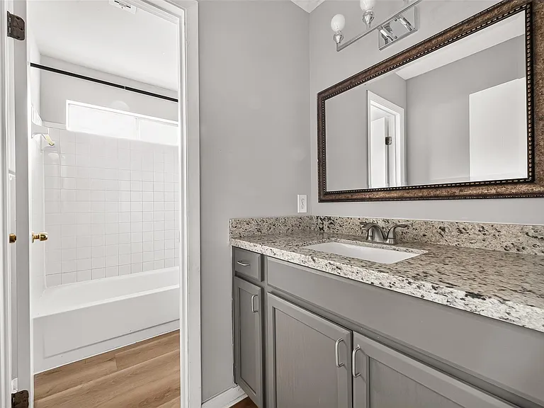 3918 Mill Rock Cir — Photo 24