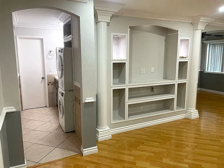 Alhambra @ Studio City Apts. — Photo 62