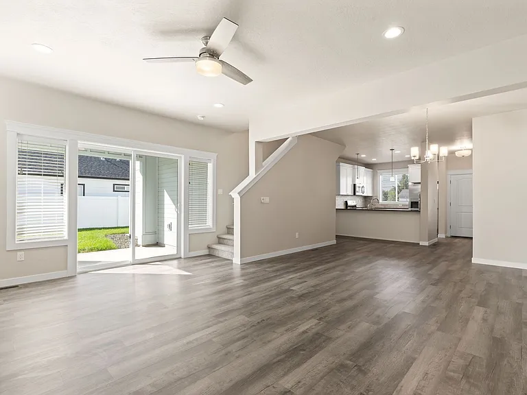 540 Black Beard St #BLAC540 — Photo 11